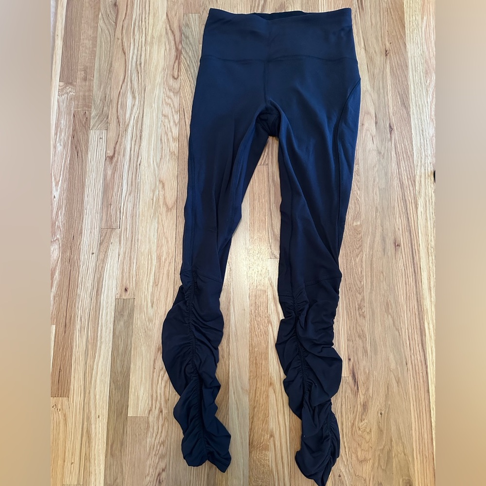 Lululemon Leggings with fun scrunchie details